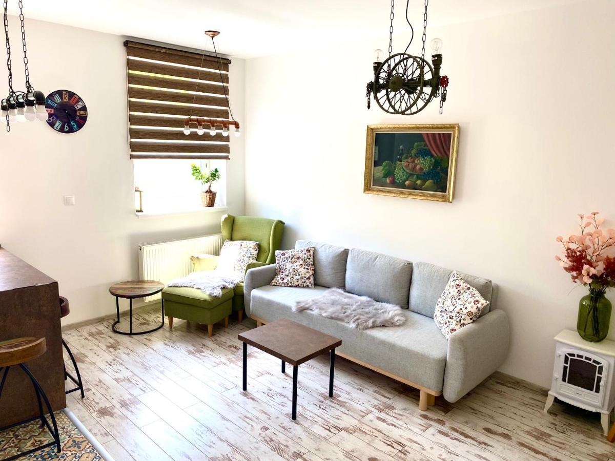 Residence Park Lovely Apartman With Private Parking Kysucke Nove Mesto Bagian luar foto
